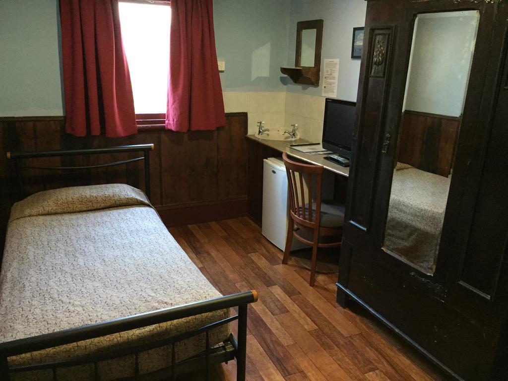 Criterion Hotel-Motel Рокгемптон Номер фото